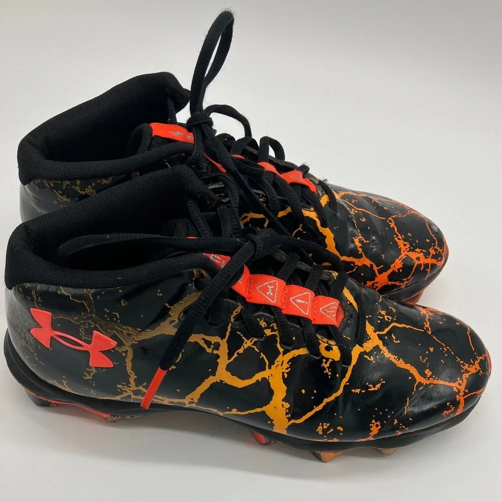 Under Armour Spotlight RM 2.0 Youth 6 Football Cleats Black Orange 3024445-001